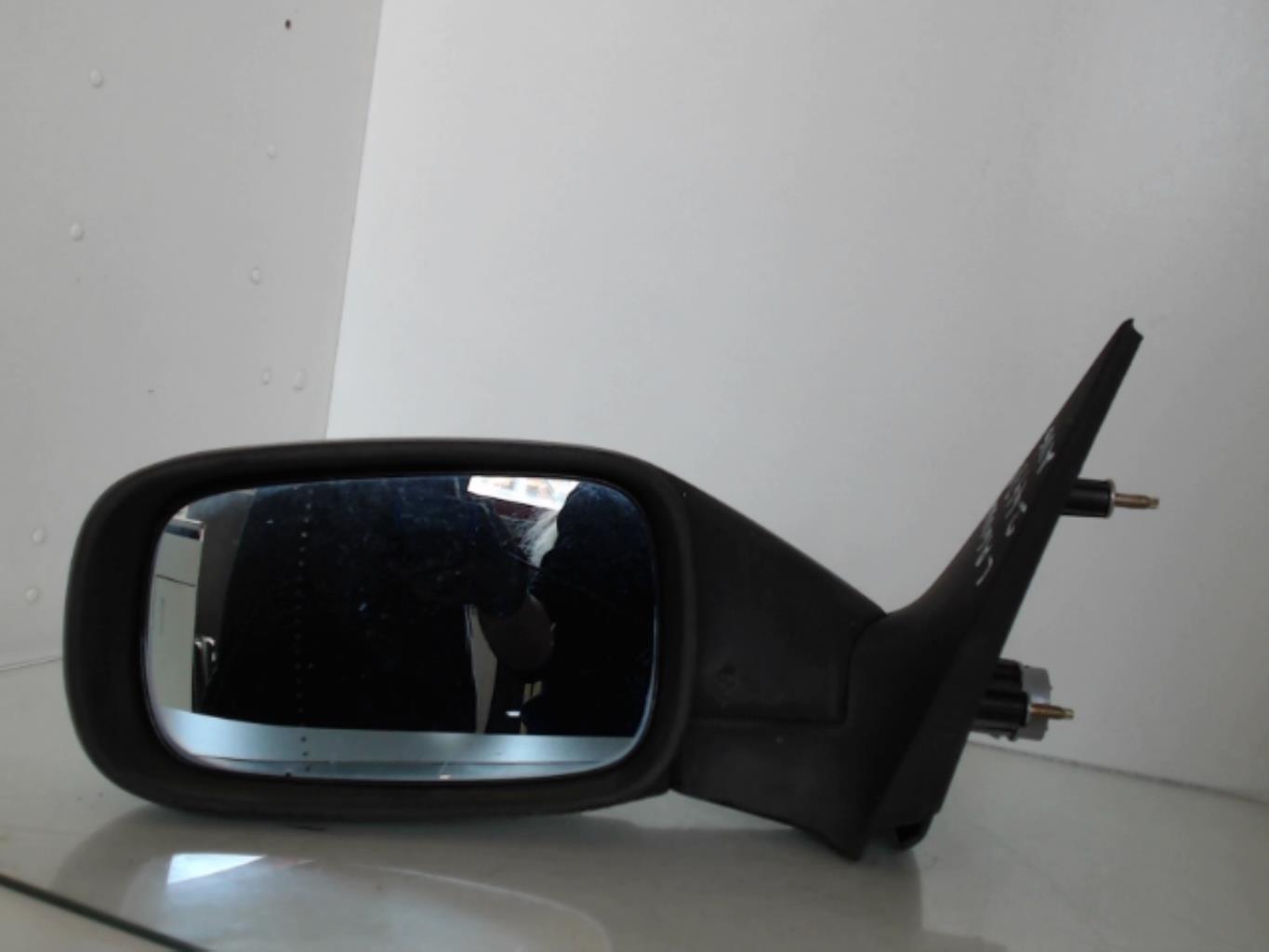 Retrovisor izquierdo