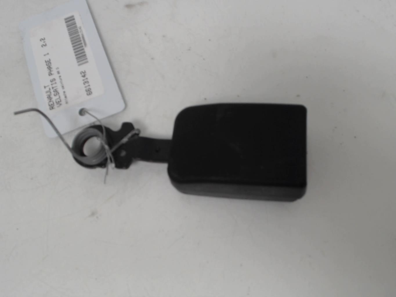 Attache ceinture arriere droit