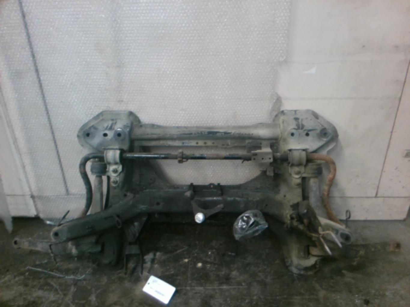 Culla motore anteriore