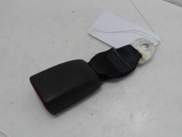 Attache ceinture arriere droit