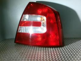 Fanale posteriore principale destro (luci)