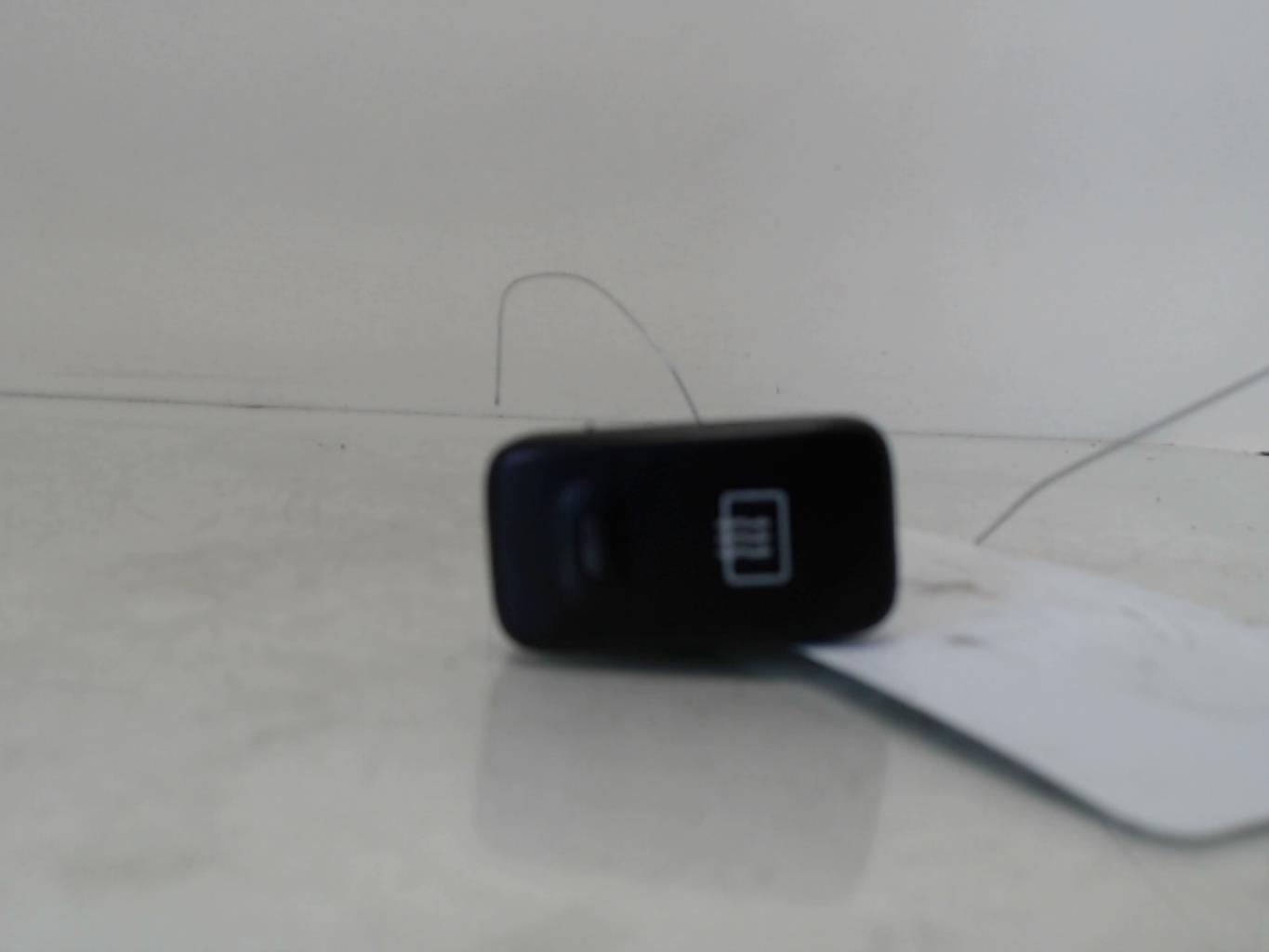 Commande degivrage lunette arriere