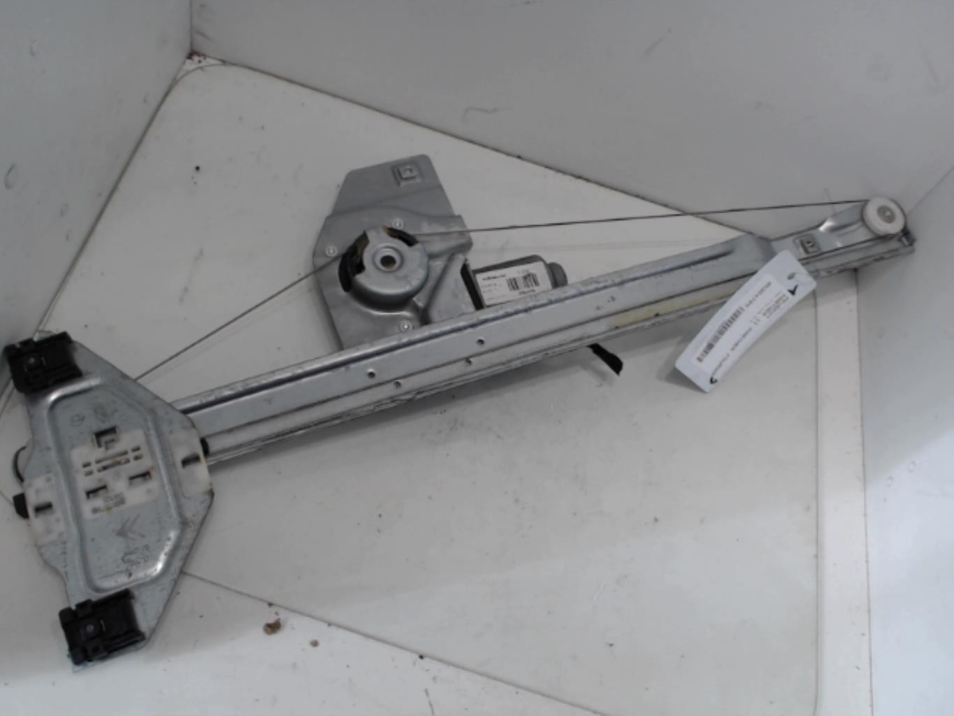 Leve vitre electrique avant droit