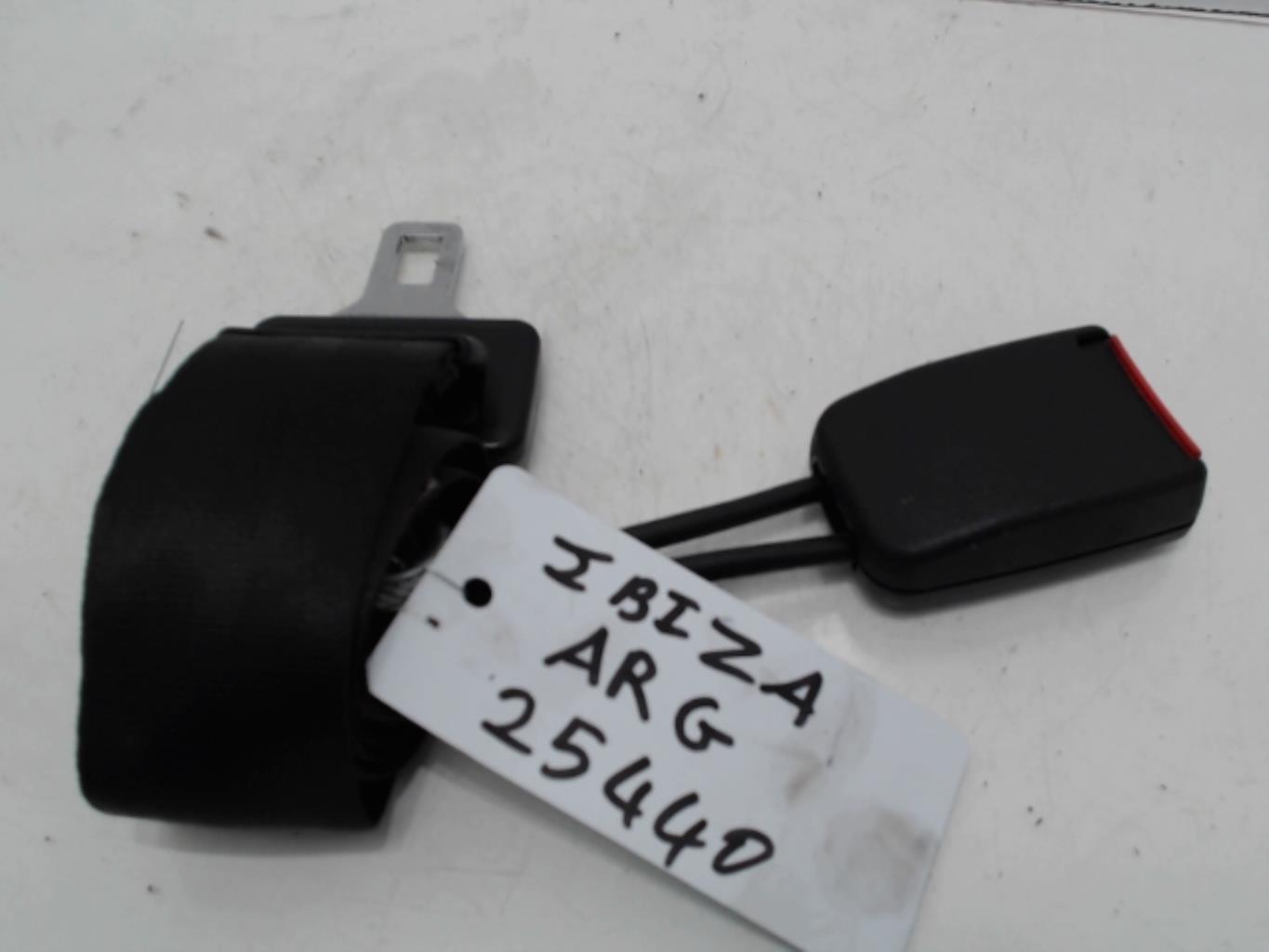 Attache ceinture arriere gauche