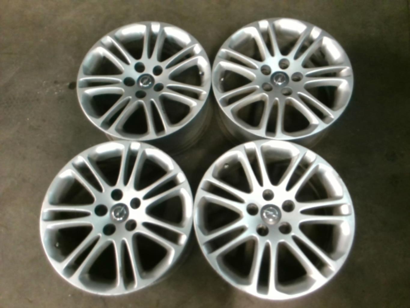 Set di 4 cerchioni