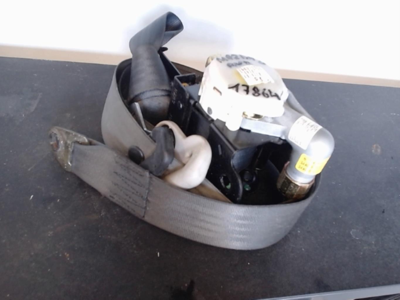 Ceinture avant droit