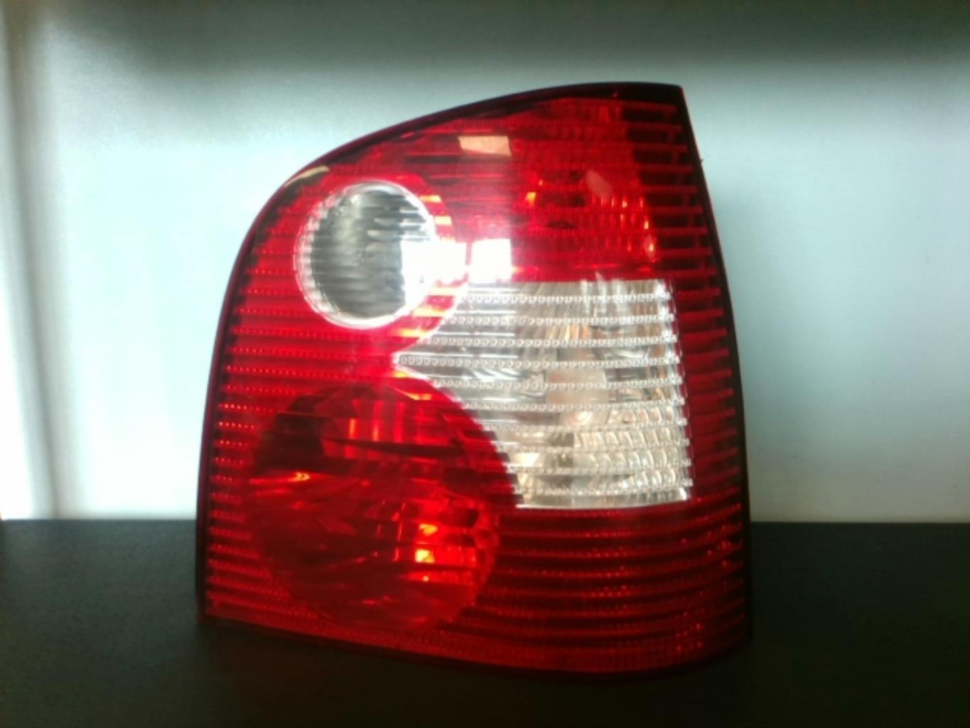 Fanale posteriore principale destro (luci)