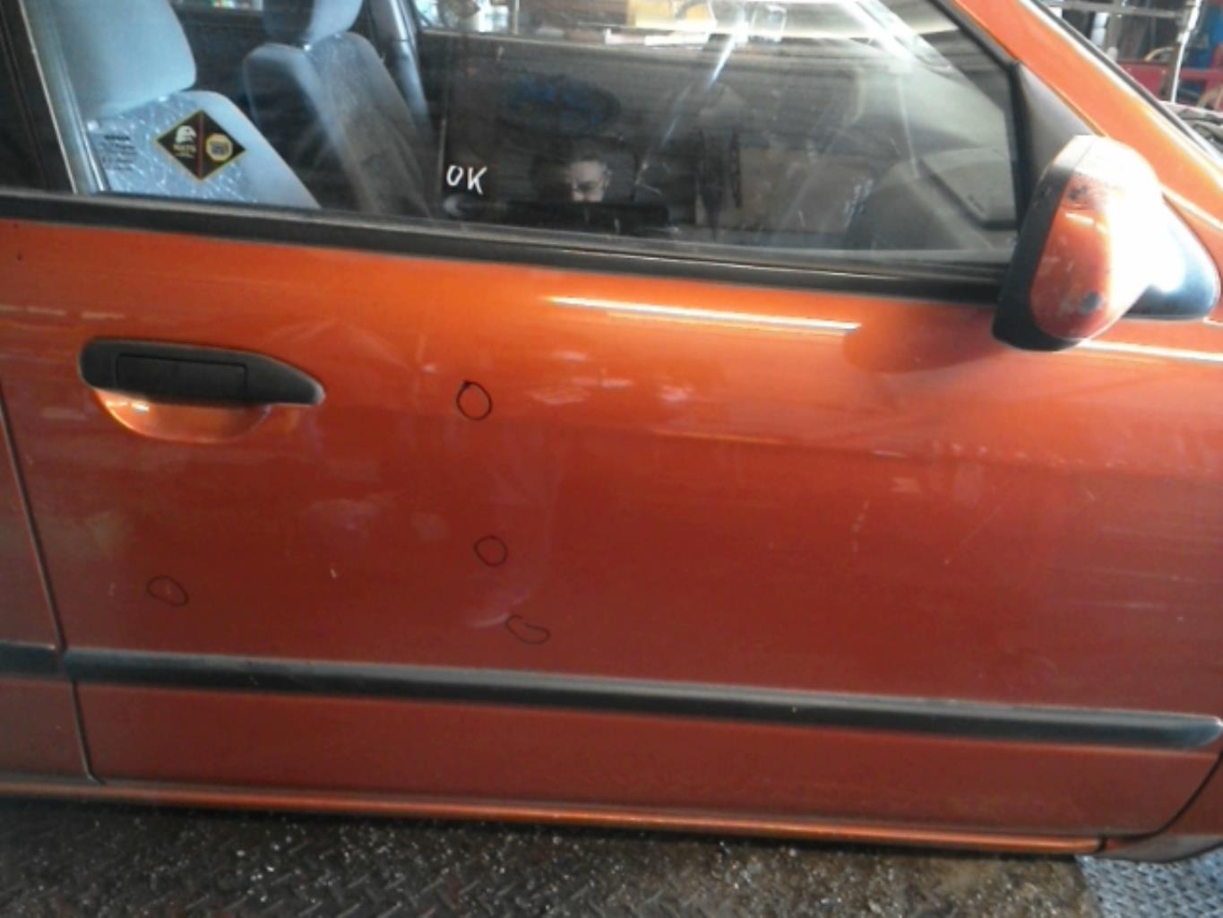 Porte avant droit