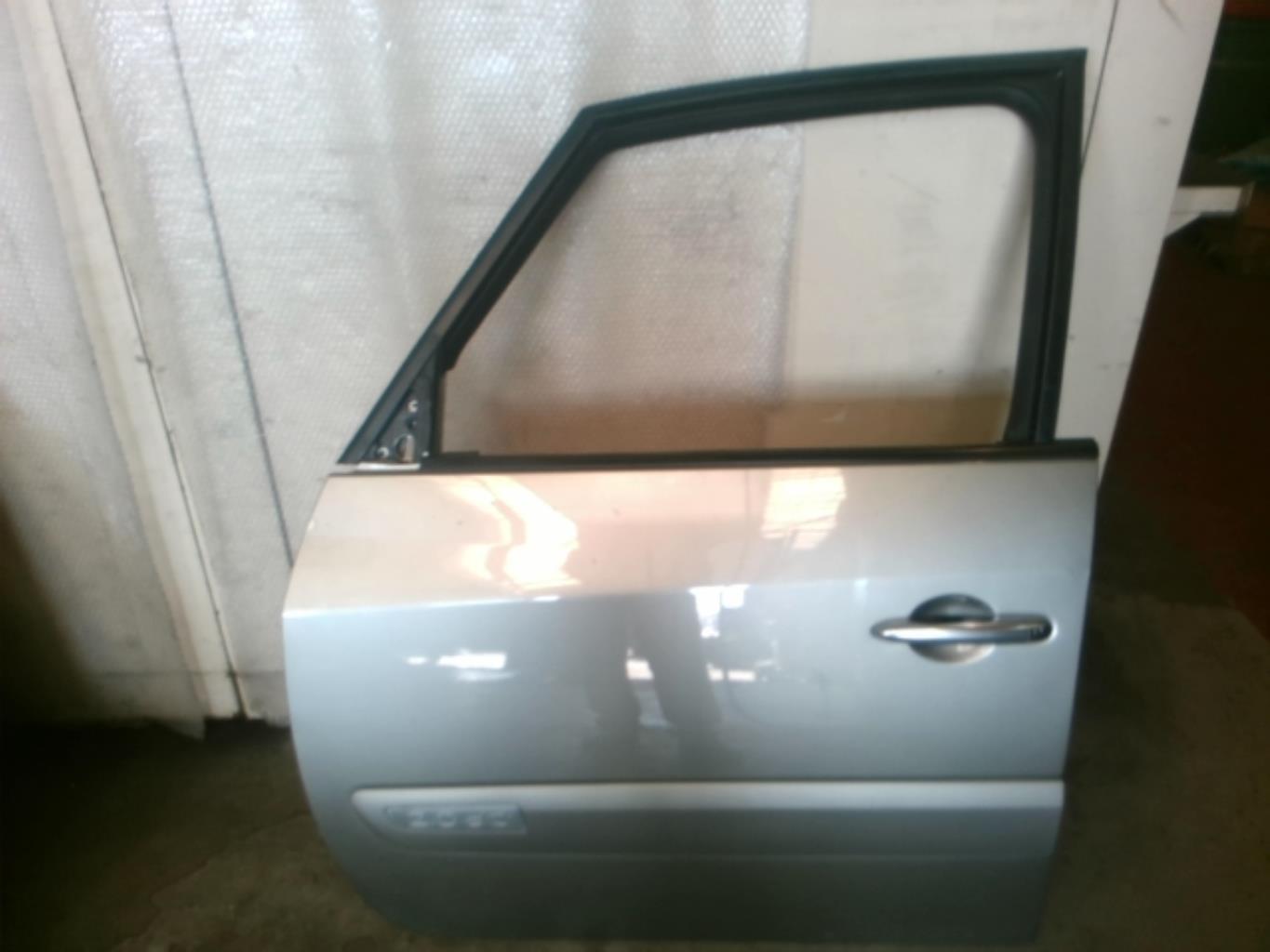 Porte avant gauche