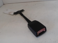 Attache ceinture avant gauche