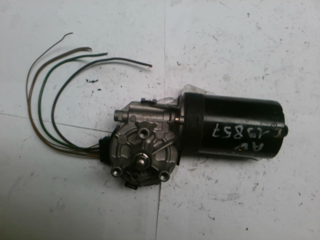 Moteur essuie glace avant