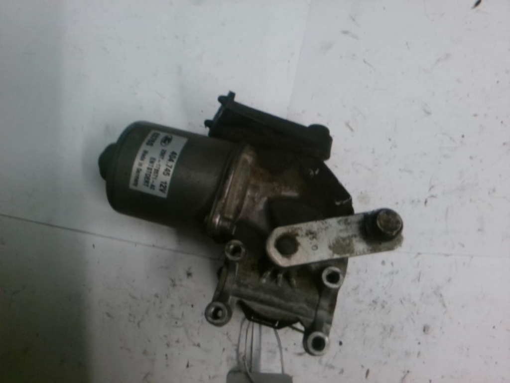 Moteur essuie glace avant