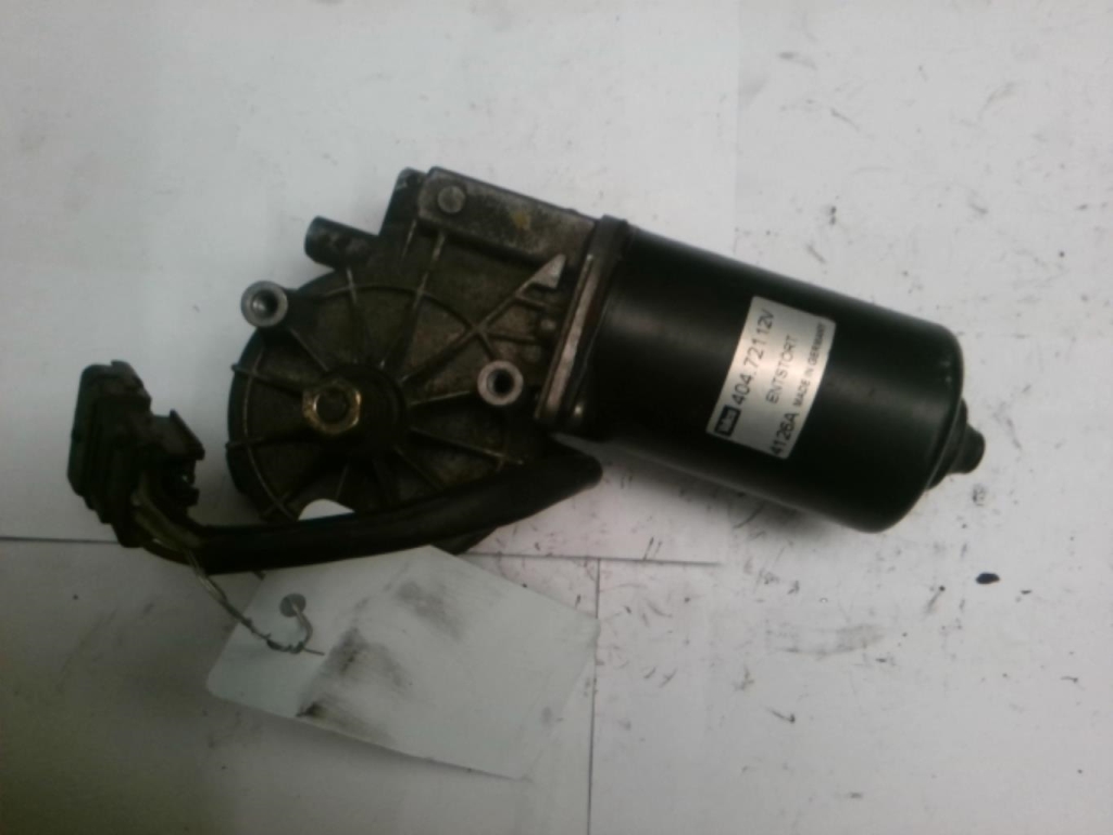 Moteur essuie glace avant