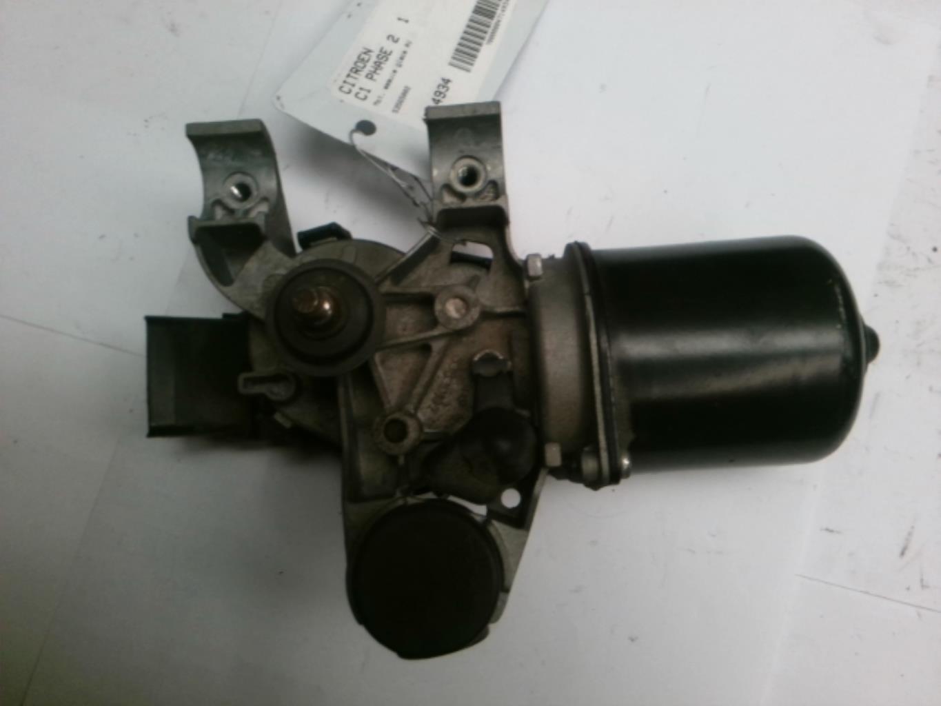 Moteur essuie glace avant