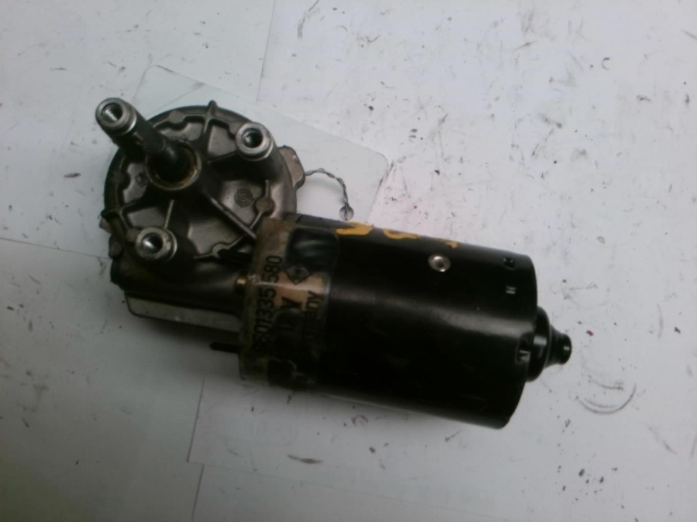 Motore tergicristallo anteriore