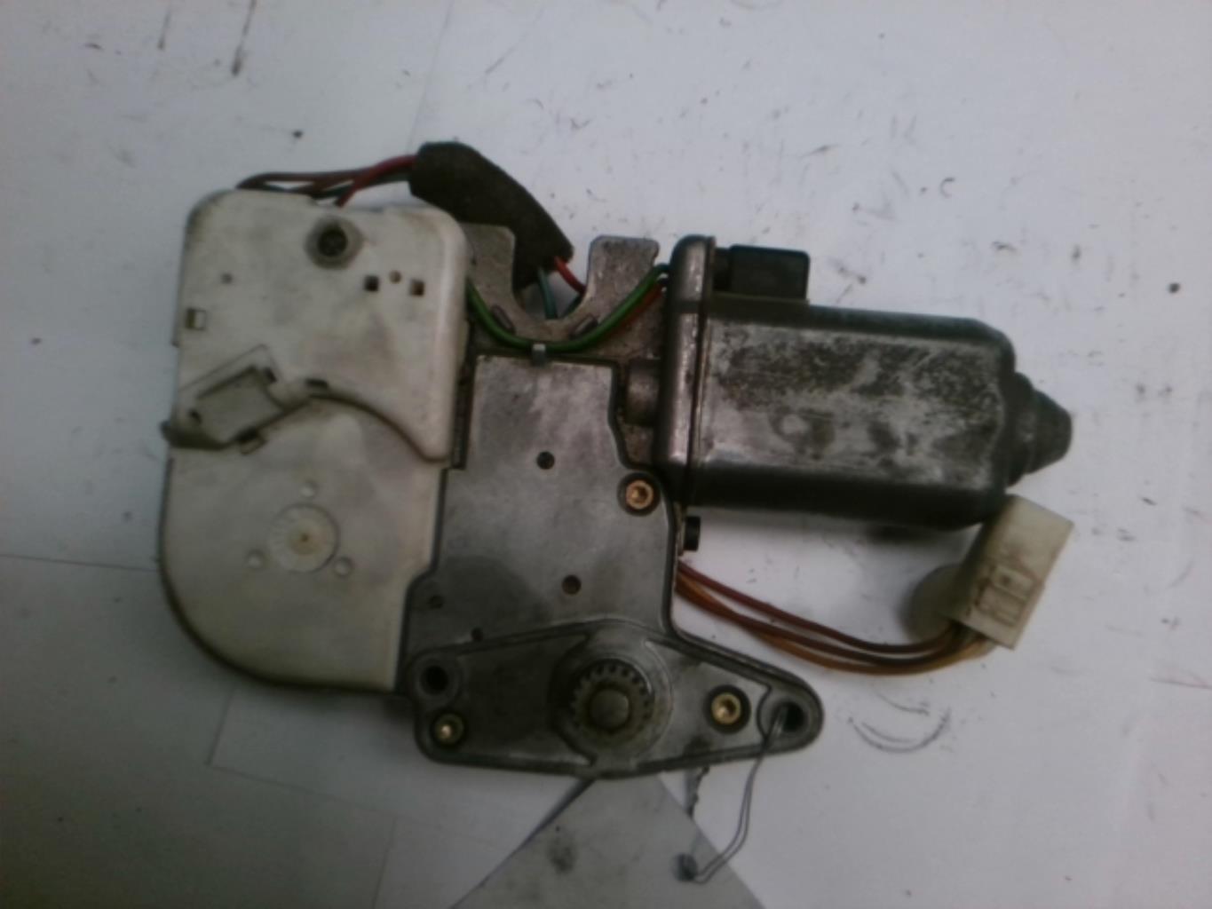 Moteur toit ouvrant
