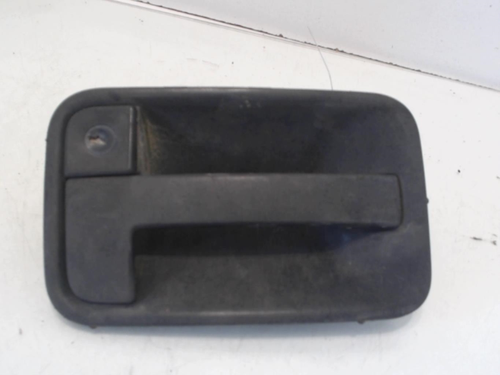 Poignee porte avant gauche