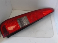 Fanale posteriore principale sinistro (luci)