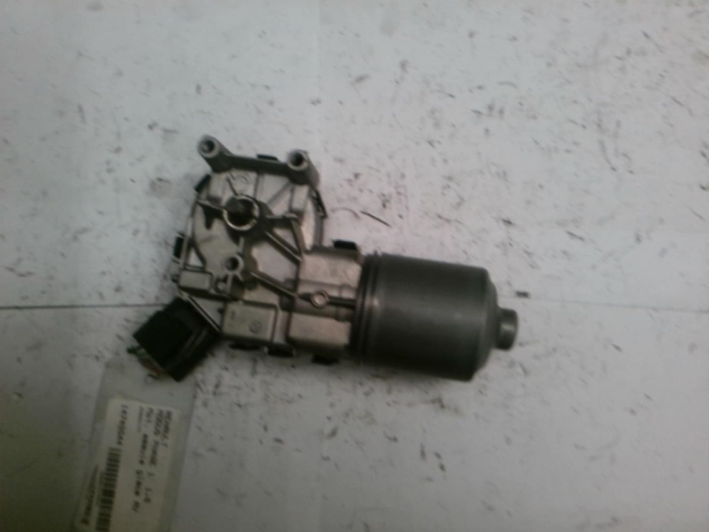 Moteur essuie glace avant