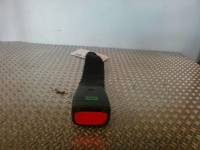 Attache ceinture arriere droit