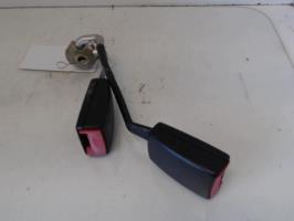 Attache ceinture arriere gauche