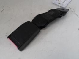 Attache ceinture arriere gauche