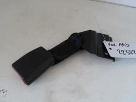 Attache ceinture arriere droit