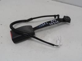 Attache ceinture avant gauche
