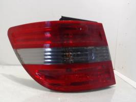 Fanale posteriore principale sinistro (luci)