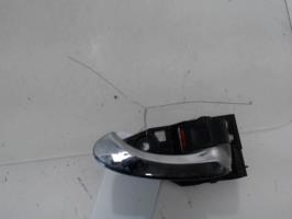 Poignee interieur avant droit