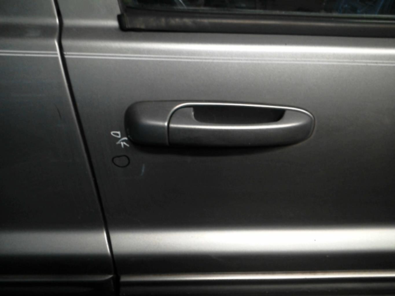 Porte avant droit