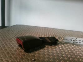 Attache ceinture arriere droit