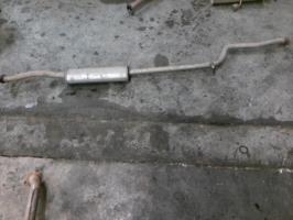 Tube intermediaire (echappement)