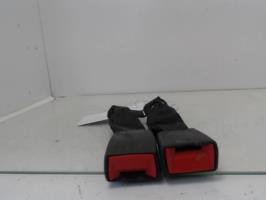 Attache ceinture arriere gauche
