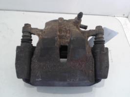 Estribo delantero izquierdo (freno)