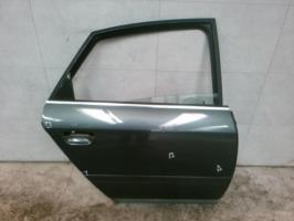 Puerta trasera derecha