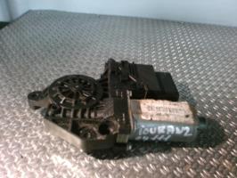 Moteur leve vitre arriere gauche