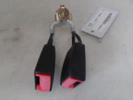 Attache ceinture arriere gauche