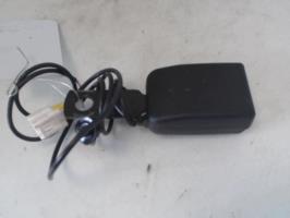 Attache ceinture arriere gauche