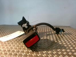 Attache ceinture arriere droit