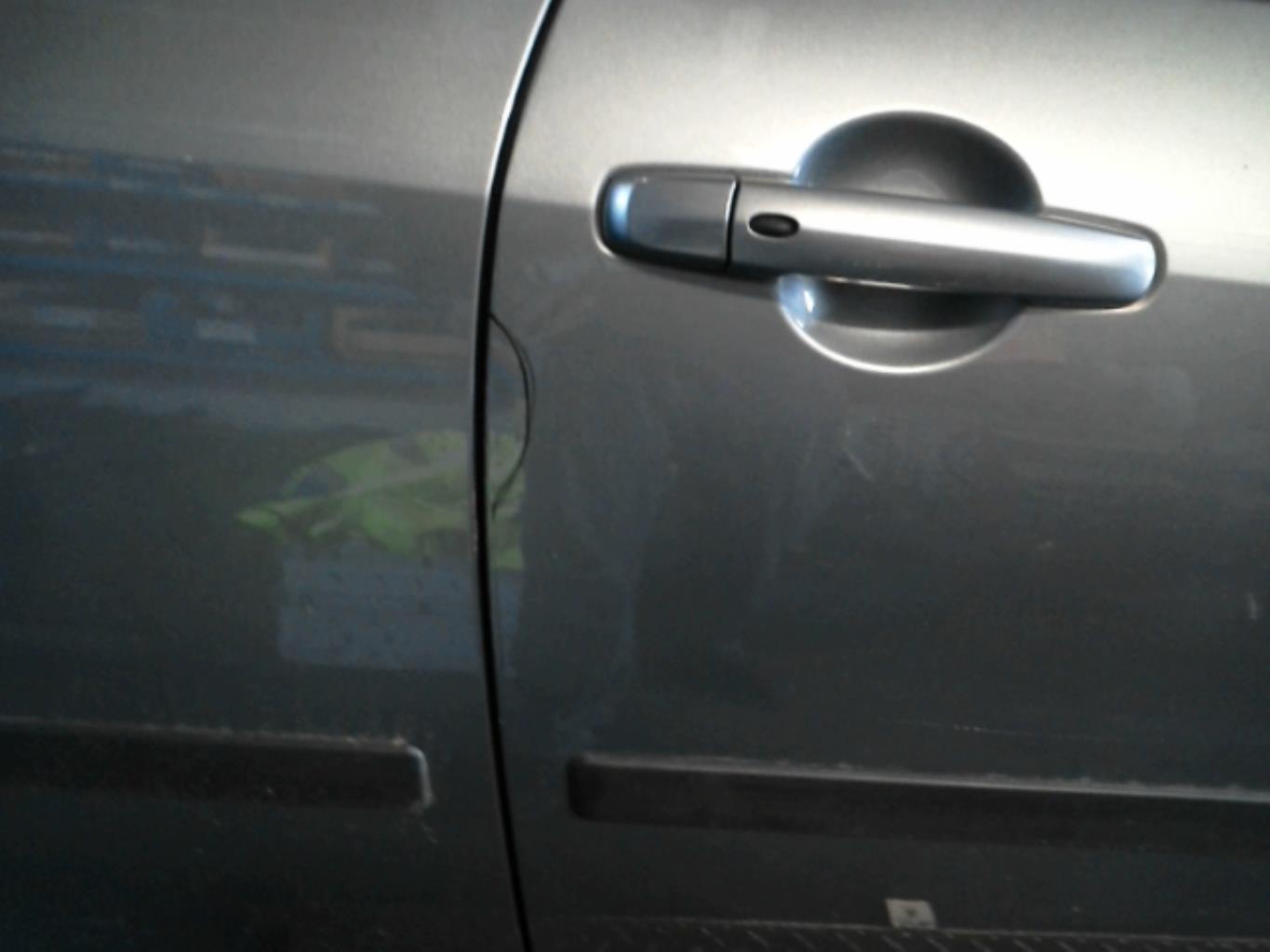 Porte avant droit