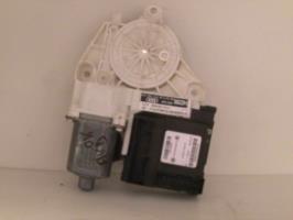 Moteur leve vitre avant droit