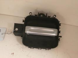 Poignee interieur porte laterale gauche