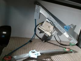Leve vitre electrique avant gauche