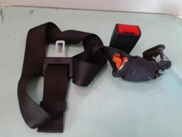 Attache ceinture arriere gauche