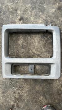 Cornice faro sinistro