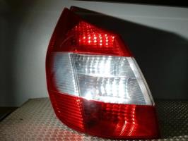 Fanale posteriore principale sinistro (luci)