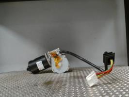Motore tergicristallo anteriore