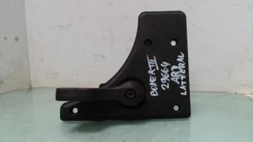 Poignee interieur porte laterale droite