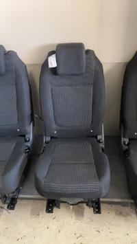 Asiento trasero central